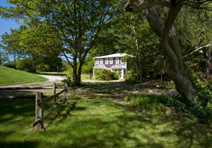 Wellfleet MA photos - Inn at Duck Creeke-Carriage House exterior